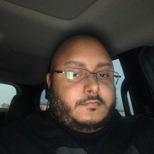 Meet your Posher, Marc